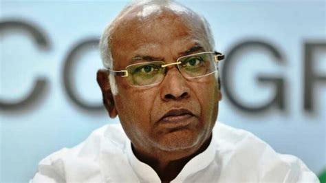 mallikarjun kharge net worth|Mallikarjun Kharge Age, Caste, Wife, Family,。